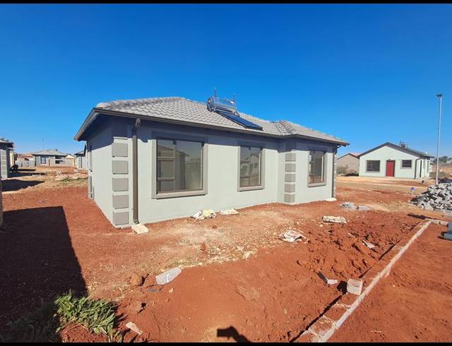 3 BEDROOM HOUSE FOR SALE IN CRYSTAL PARK